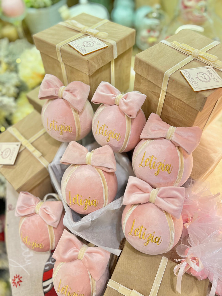 SFERA-PERSONALIZZATA-VELLUTO-ROSA CON RICAMO IN ORO.