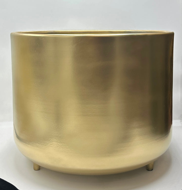 VASO-IN-METALLO-PORTA-PIANTA-COLOR-ORO-DISPONIBILE IN 3 DIMENSIONI.