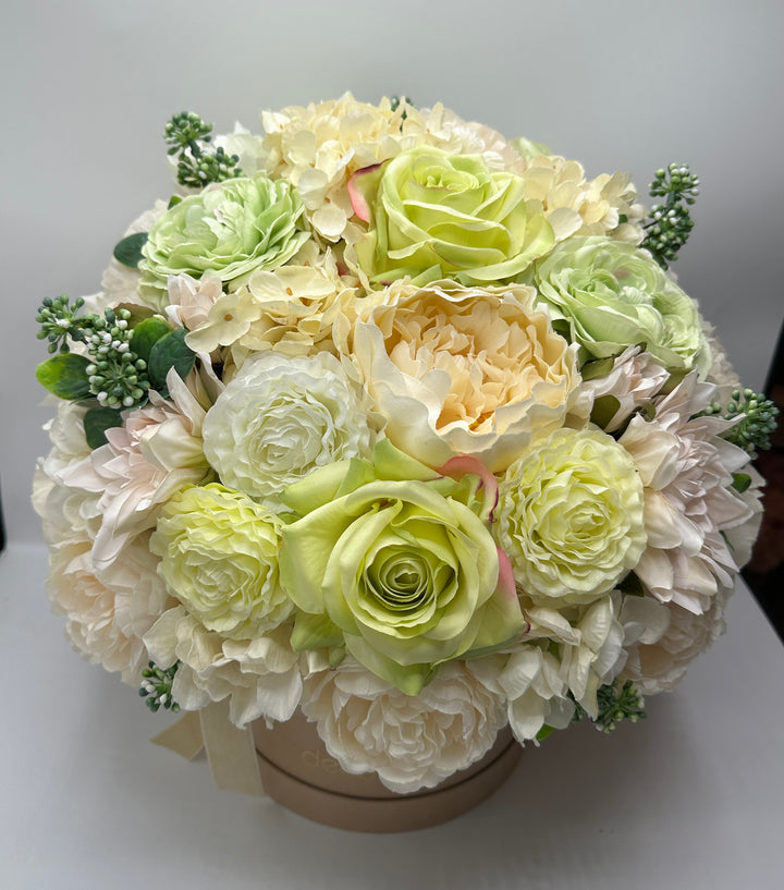 FLOWERY BOX -  bianco e verde con base color beige