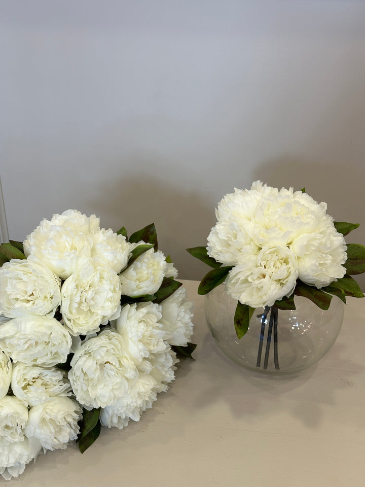 BOUQUET ARTIFICIALE-COMPOSTO DA 6 PEONIE BIANCHE-H23cm