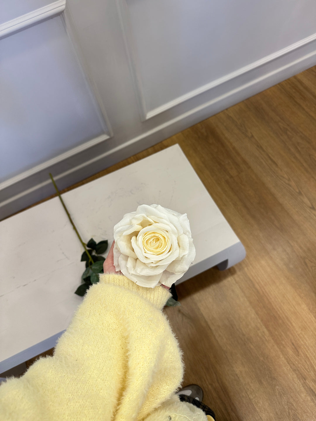 LUXURY-ROSES-H70cm stelo sagomabile-Disponibile in due colorazioni