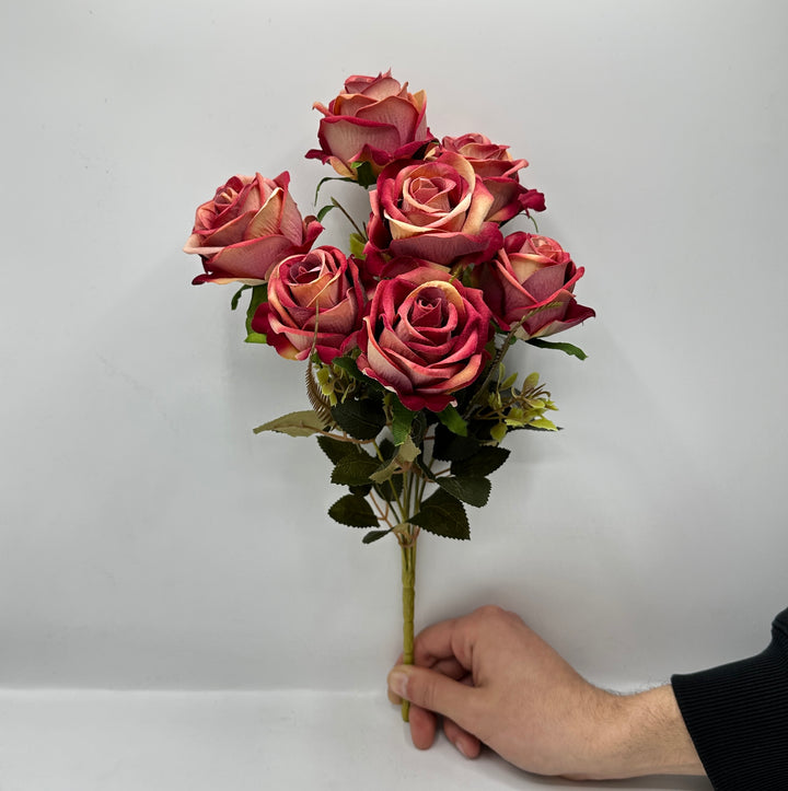 CIUFFO DI 7 ROSE IN VELLUTO
