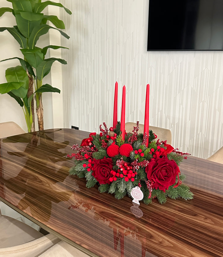 CENTROTAVOLA-CON CANDELE ROSSE-COMPOSTO COME IN FOTO-LUNGO 60cm