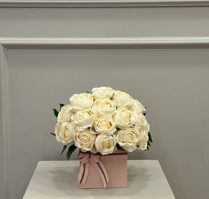Flovery box-composta da rose color crema-H40xm X 40cm