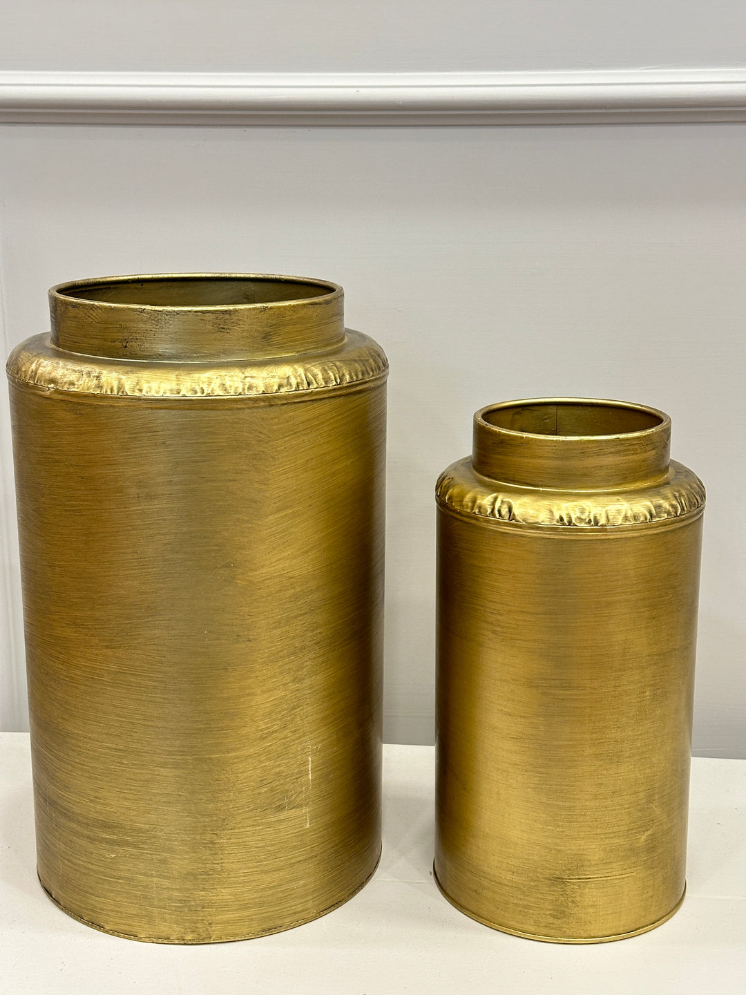 Vaso-oro grezzo-adatto ad ogni tipologia di fiore-disponibile in due dimensioni.