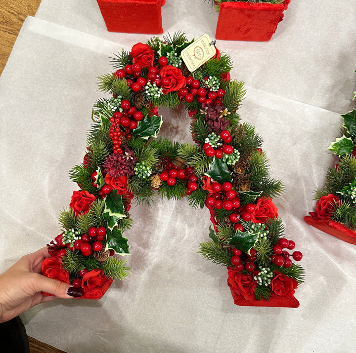 INIZIALE-FIORITA-TEMA NATALE-FIORI ARTIFICIALI