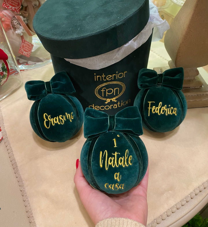 SFERA-PERSONALIZZATA-VELLUTO-VERDE CON RICAMO IN ORO.