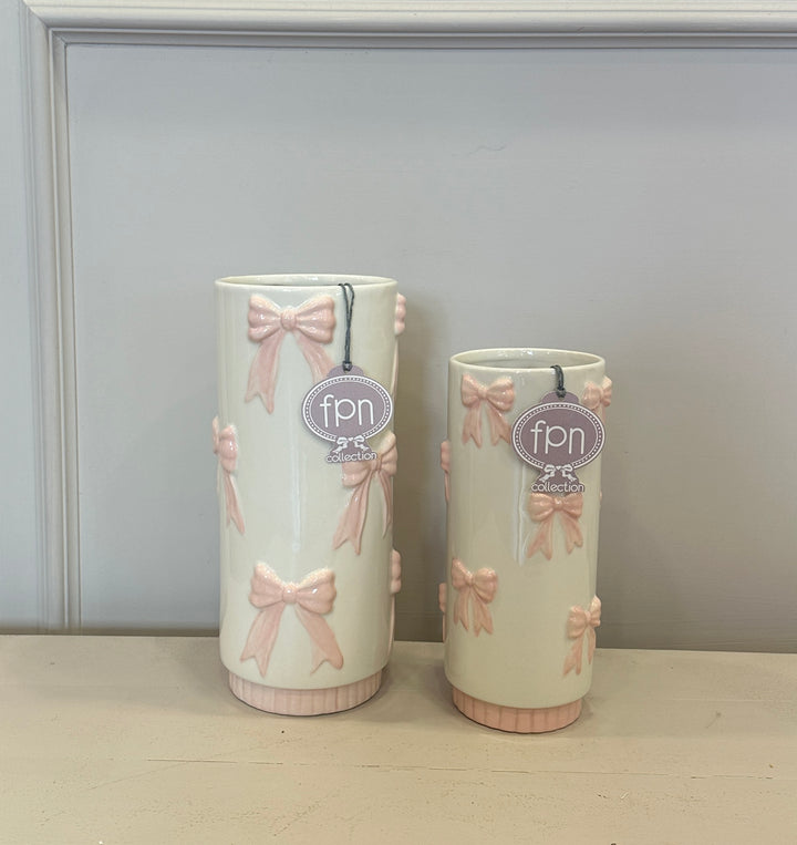 Vaso in ceramica-lavorazione con fiocchi-disponibile in due dimensioni.