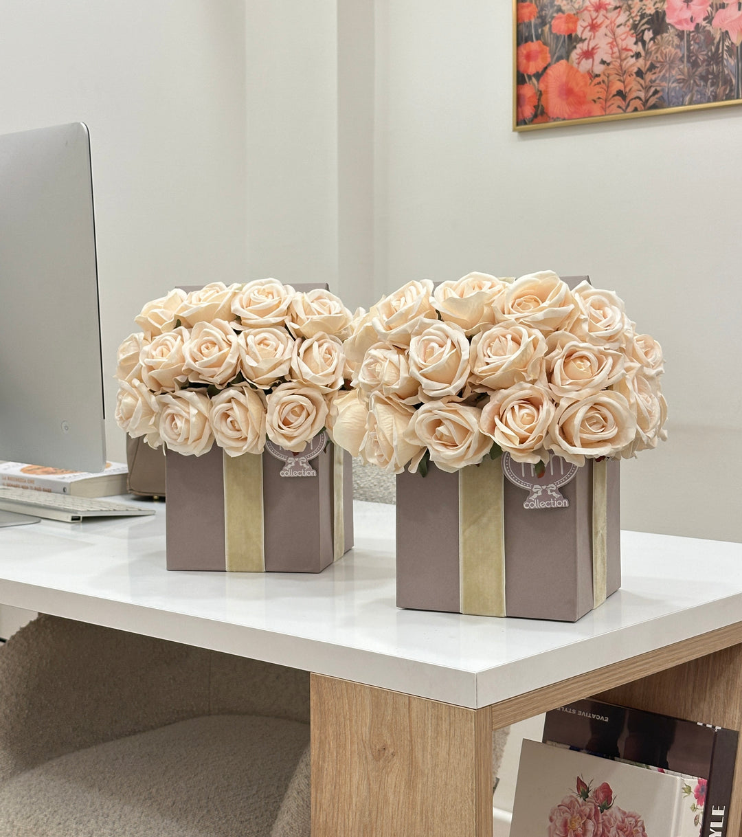 FLOWERY BOX-COMPOSTA COME IN FOTO-con rose color crema-H30cmx 30cm