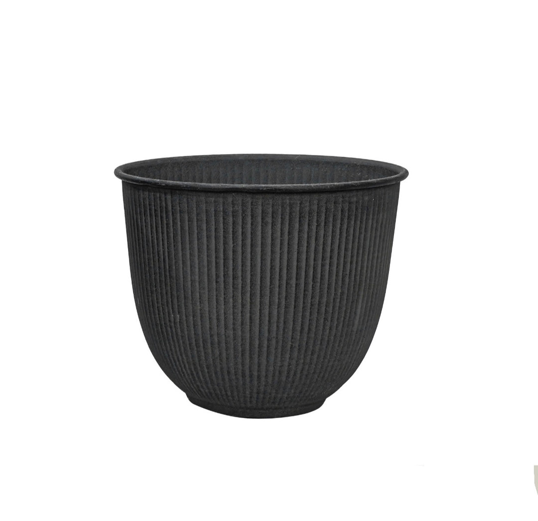 Vaso in metallo nero