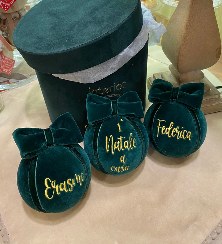 SFERA-PERSONALIZZATA-VELLUTO-VERDE CON RICAMO IN ORO.