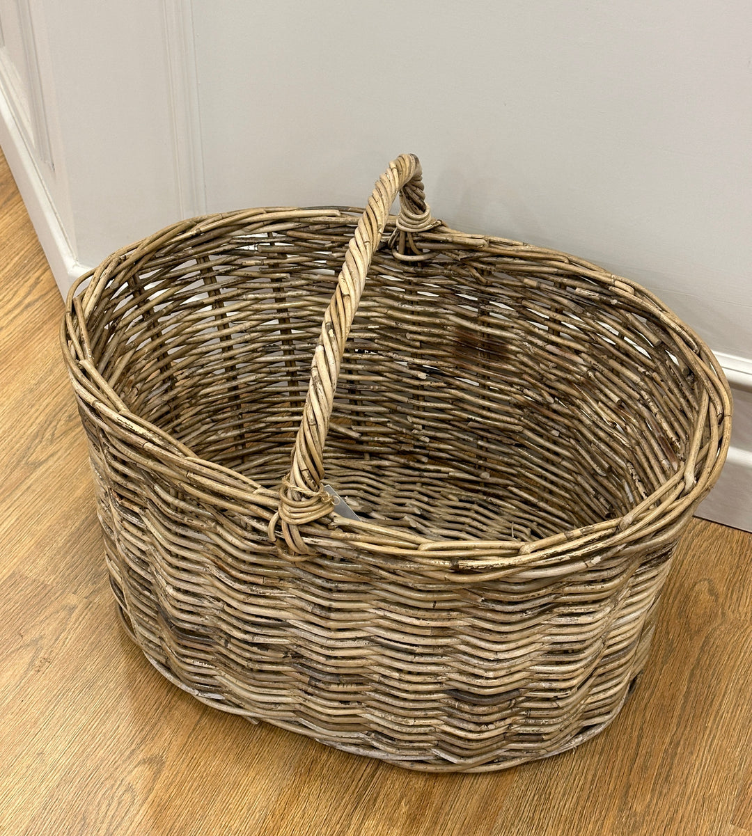 CESTA-IN VIMINI-CON MANICO-H40cm x 60cm