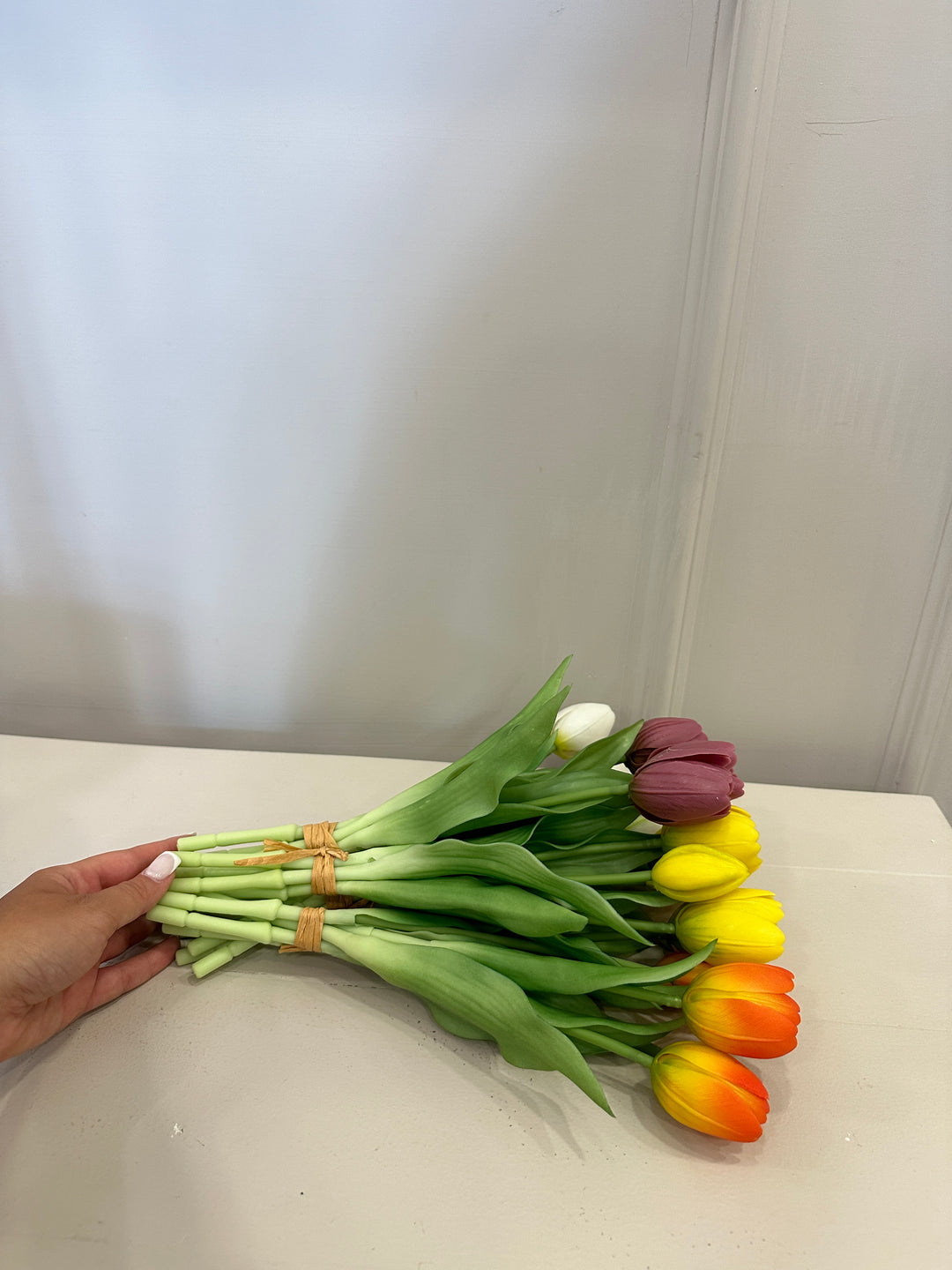 FASCIO-COMPOSTO-DA 4 MAZZETTI DI TULIPANI-REAL TOUCH-ARANCIO-VIOLA-GIALLO-BIANCO-H40cm