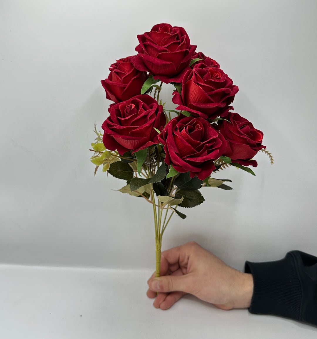 CIUFFO DI ROSE IN VELLUTO
