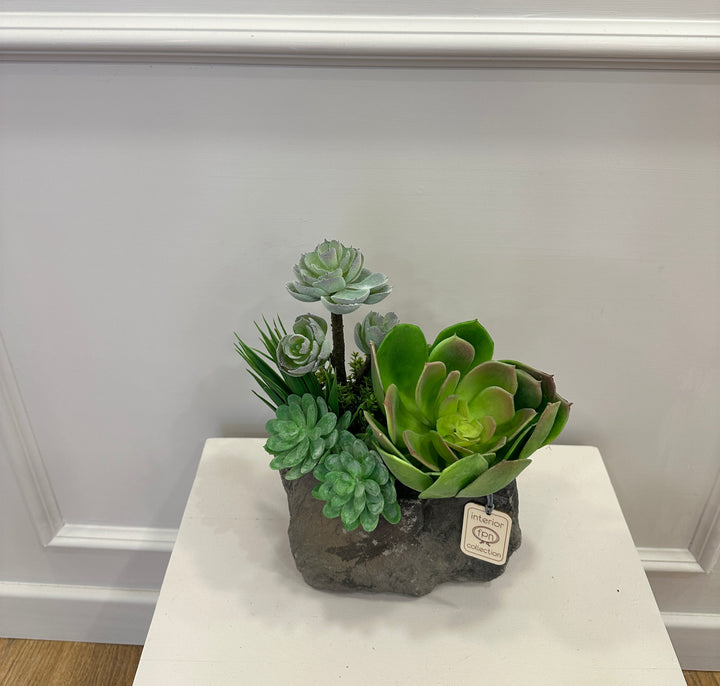 PIANTA-SUCCULENTA-ARTIFICIALE-COMPOSTA IN VASO DI PIETRA-dimensioni-24cm x H28