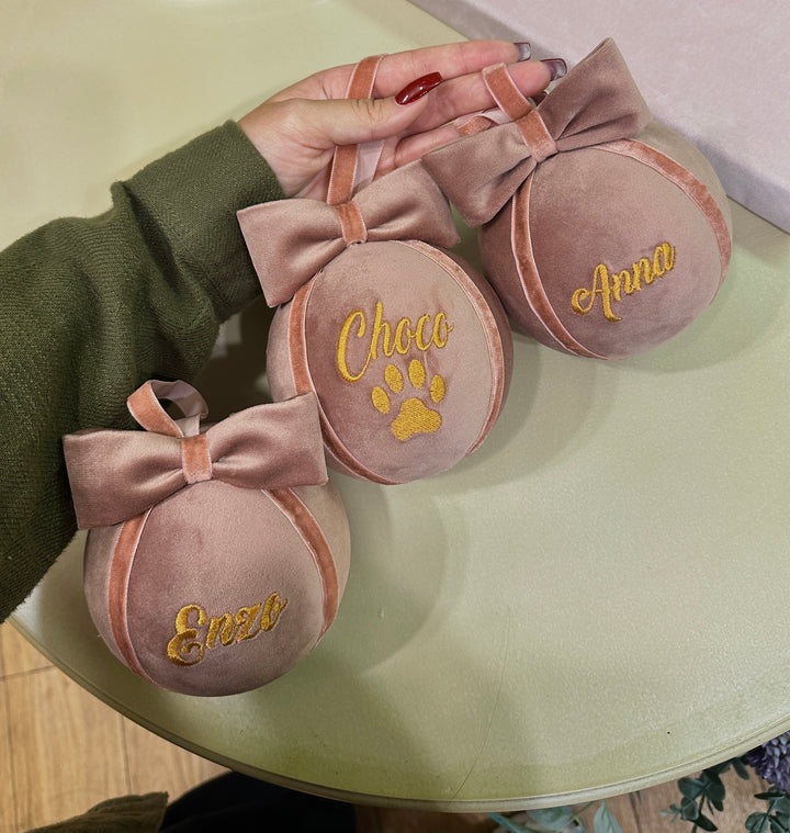 SFERA-PERSONALIZZATA-VELLUTO-ROSA ANTICO CON RICAMO IN ORO.