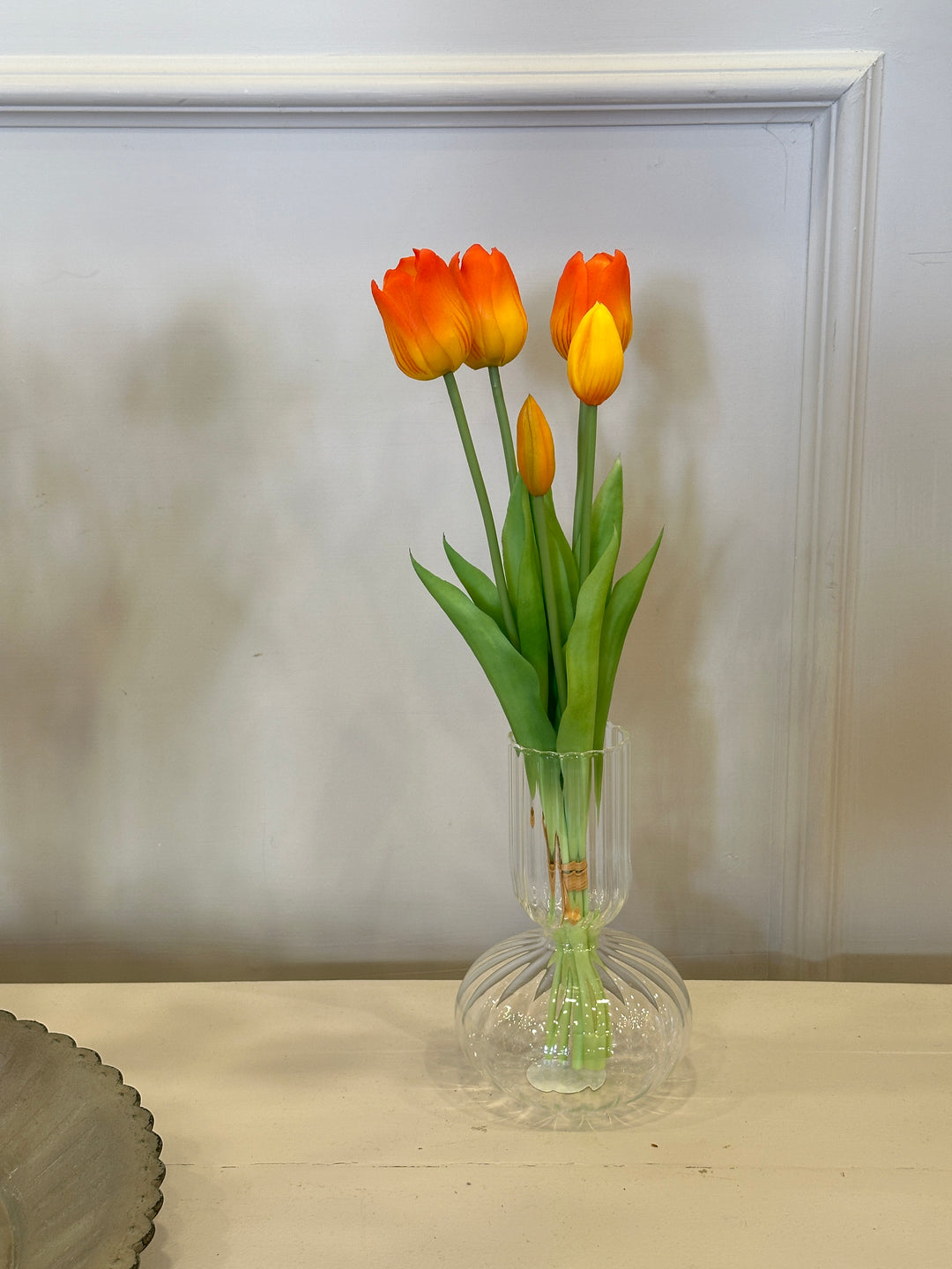 VASO-IN VETRO-SOFFIATO-COMPOSTO DA TULIPANI-DISPONIBILE IN TRE VARIANTI