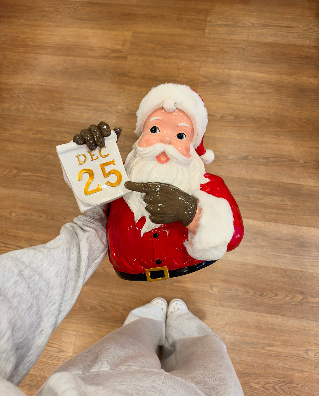 BABBO NATALE-A BUSTO-CON CALENDARIO-IN RESINA-H33cm x 32cm